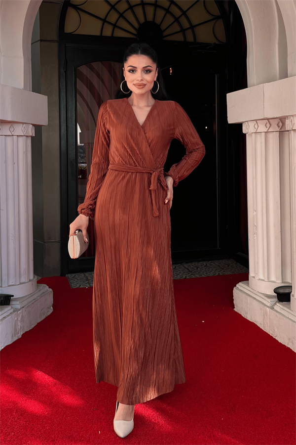 Pliseli Kuşaklı Elbise - KAHVERENGİ