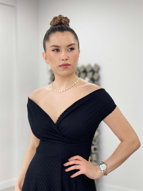 فستان بياقة على شكل قارب مفصل منقطة - الأسود