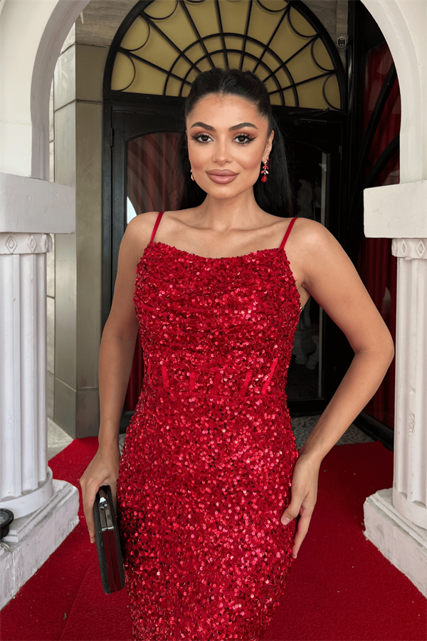 Pul Payet Kumaş Degaje Yaka Askılı Abiye Elbise - KIRMIZI