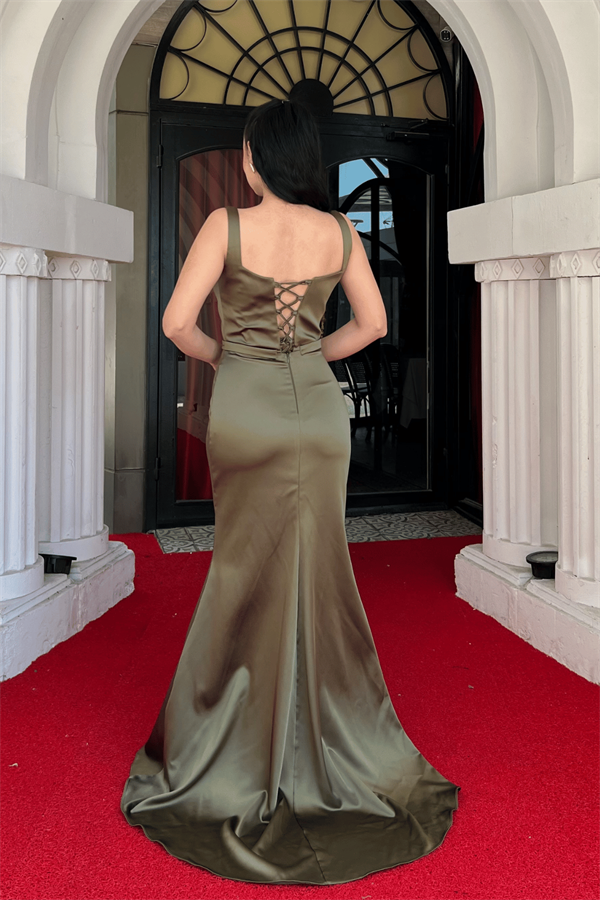 Saten Kumaş Sırtı Balık Maxi Elbise - HAKİ YEŞİLİ