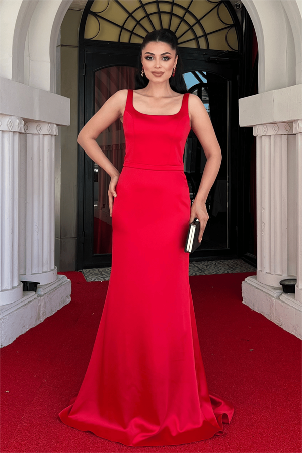 Saten Kumaş Sırtı Balık Maxi Elbise - KIRMIZI