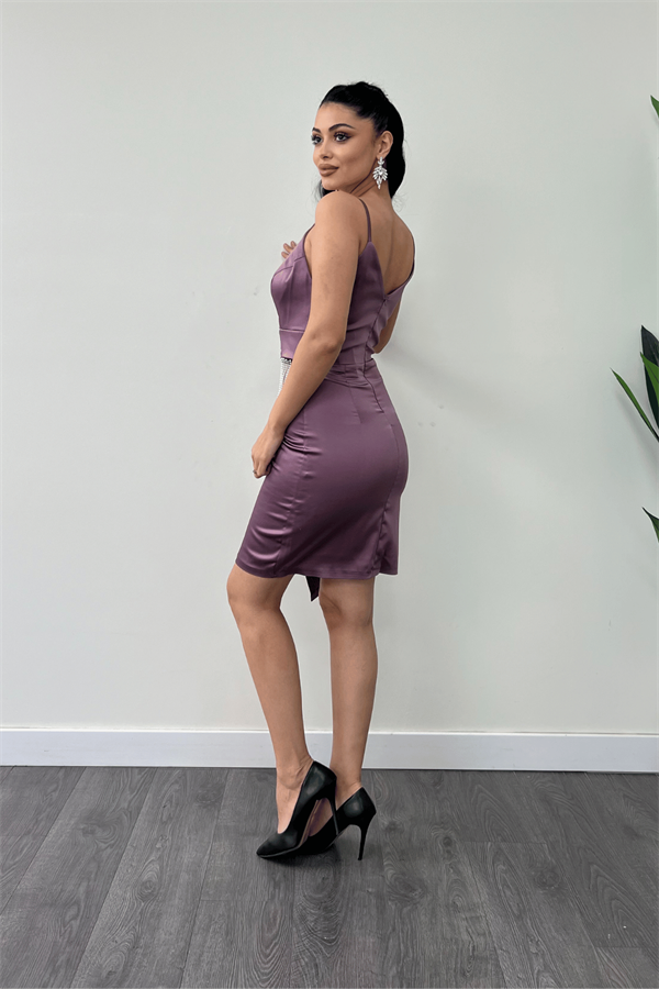 Saten Kumaş Boncuk Detaylı Elbise - LİLA