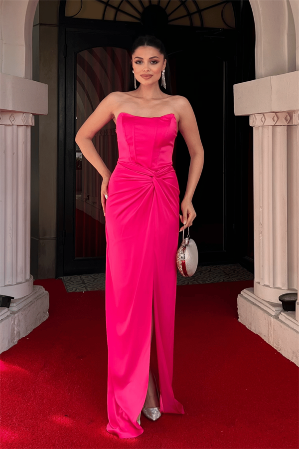Saten Kumaş Büzgü Detaylı Straplez Abiye Elbise - FUŞYA