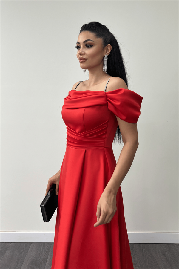 Saten Kumaş Büzgülü Askılı Abiye Elbise - KIRMIZI