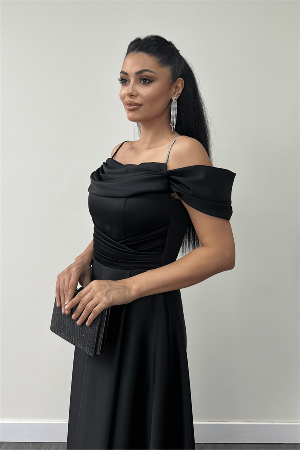 Saten Kumaş Büzgülü Askılı Abiye Elbise - SİYAH