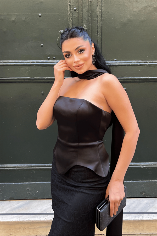 Saten Kumaş Dantel Detaylı Abiye Elbise - SİYAH