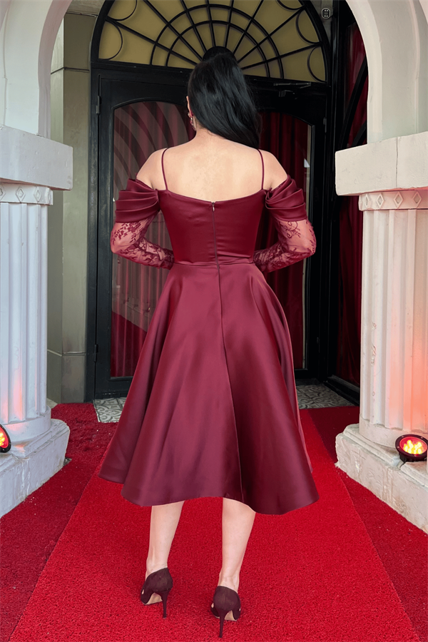 Saten Kumaş Degaje Yaka Dantel Detaylı Midi Elbise - BORDO