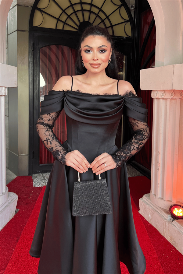 Saten Kumaş Degaje Yaka Dantel Detaylı Midi Elbise - SİYAH