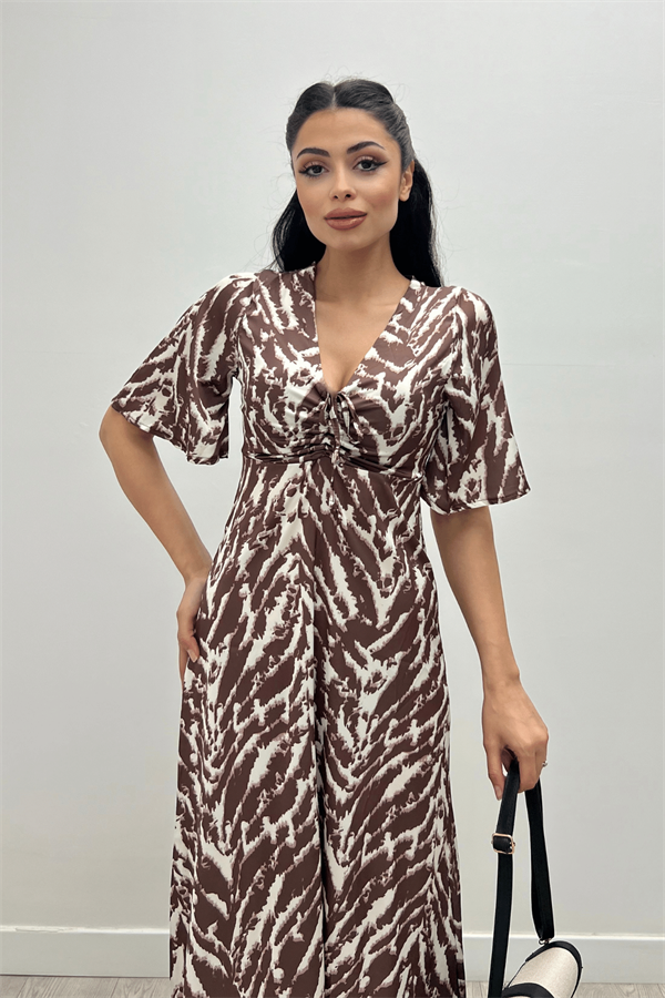Saten Kumaş Göğsü  Büzgü Detaylı Elbise - KAHVERENGİ
