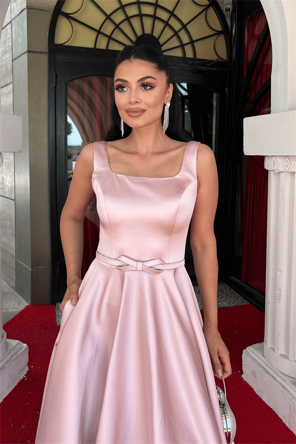 Saten Kumaş Kalın Askılı Midi Boy Elbise - PUDRA