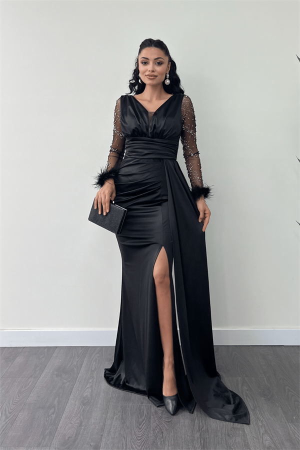 Saten Kumaş Kolları Otrişli Boncuk Detaylı Balık Elbise - SİYAH