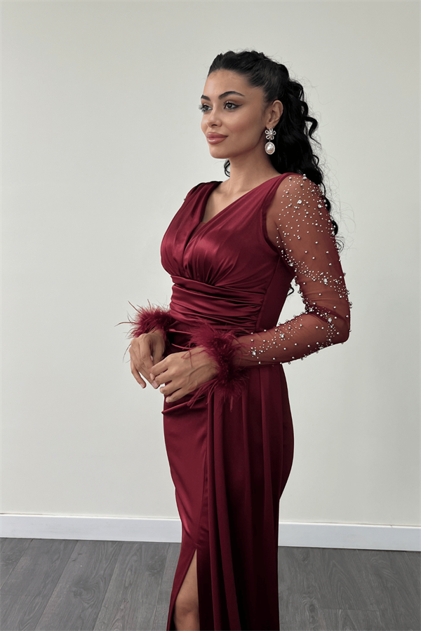 Saten Kumaş Kolları Otrişli Boncuk Detaylı Balık Elbise - BORDO