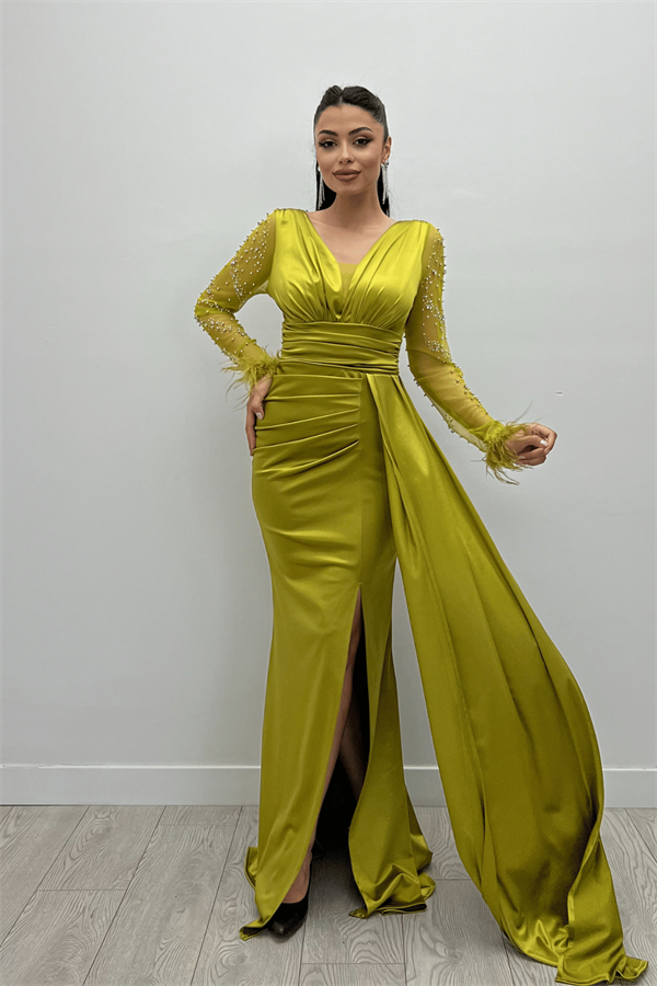 Saten Kumaş Kolları Otrişli Boncuk Detaylı Balık Elbise - YEŞİL