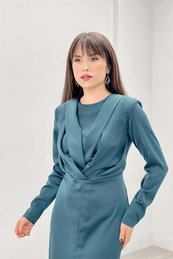 Saten Kumaş Pile Detaylı Tesettür Abiye Elbise - ZÜMRÜT YEŞİL