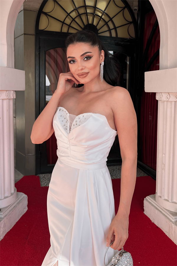 Saten Kumaş Straplez Şal Detaylı Abiye Elbise - BEYAZ