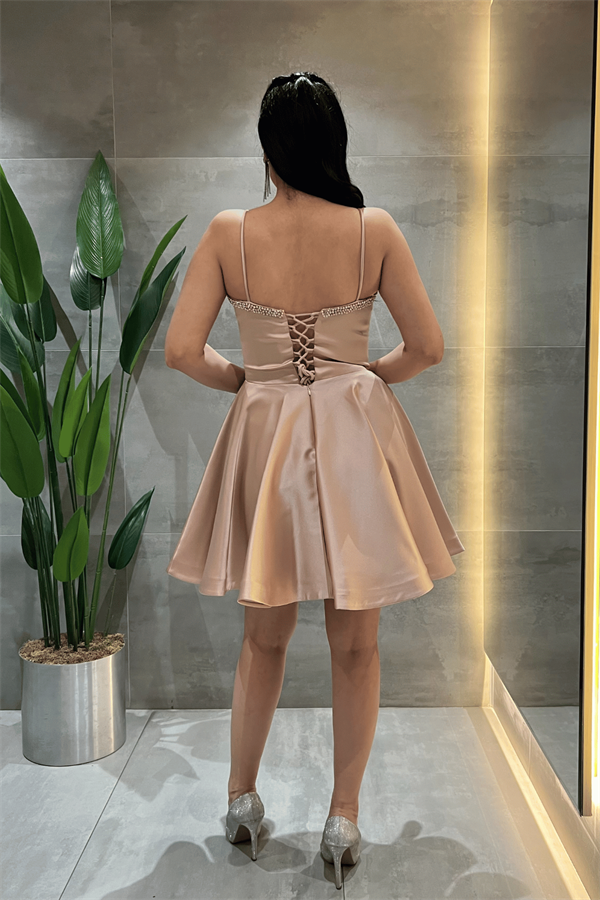 Saten Kumaş Taş Detaylı Mini Elbise - KREM
