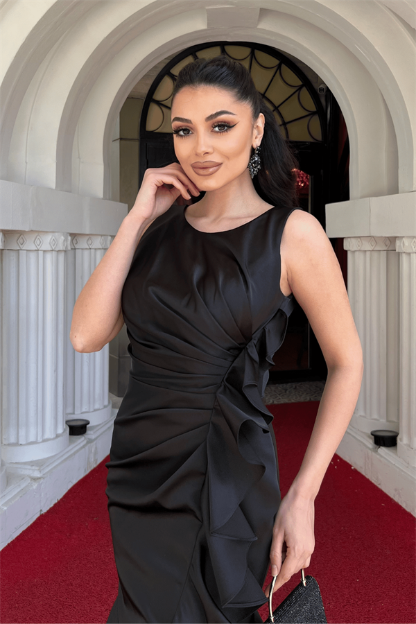 Saten Kumaş Volan Detaylı Balık Elbise - SİYAH