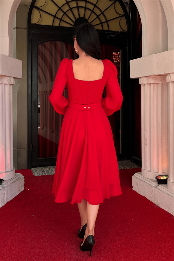 Şifon Krep Kumaş Kare Yaka Midi Elbise - KIRMIZI