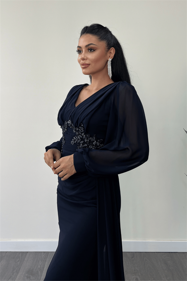 Şifon Kumaş Boncuk İşlemeli Şal Detaylı Abiye Elbise - LACİVERT