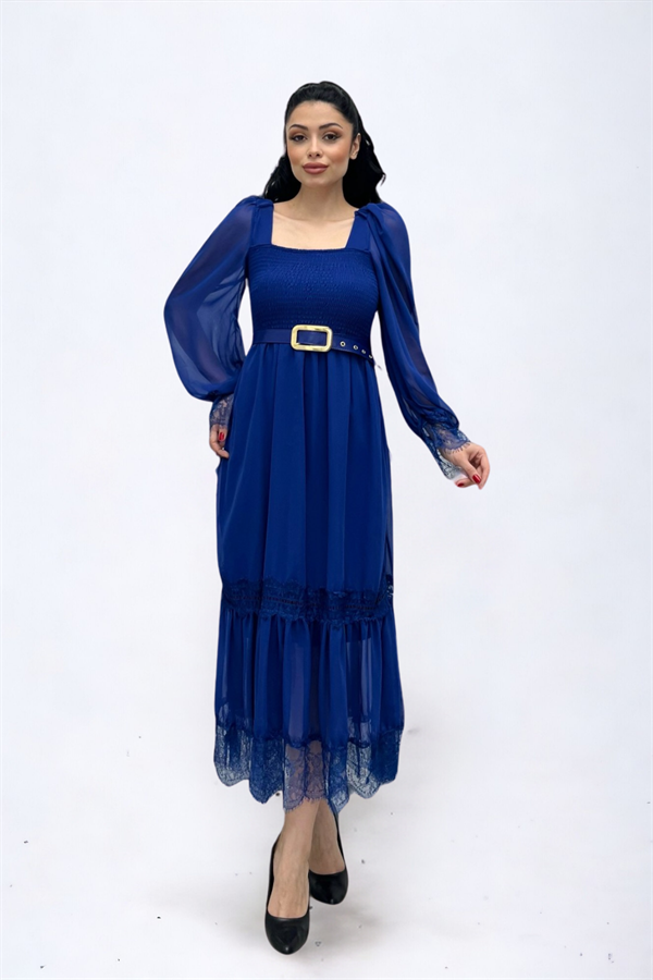 Şifon Kumaş Büzgü Dantel Detaylı Midi Elbise - SAKS MAVİ