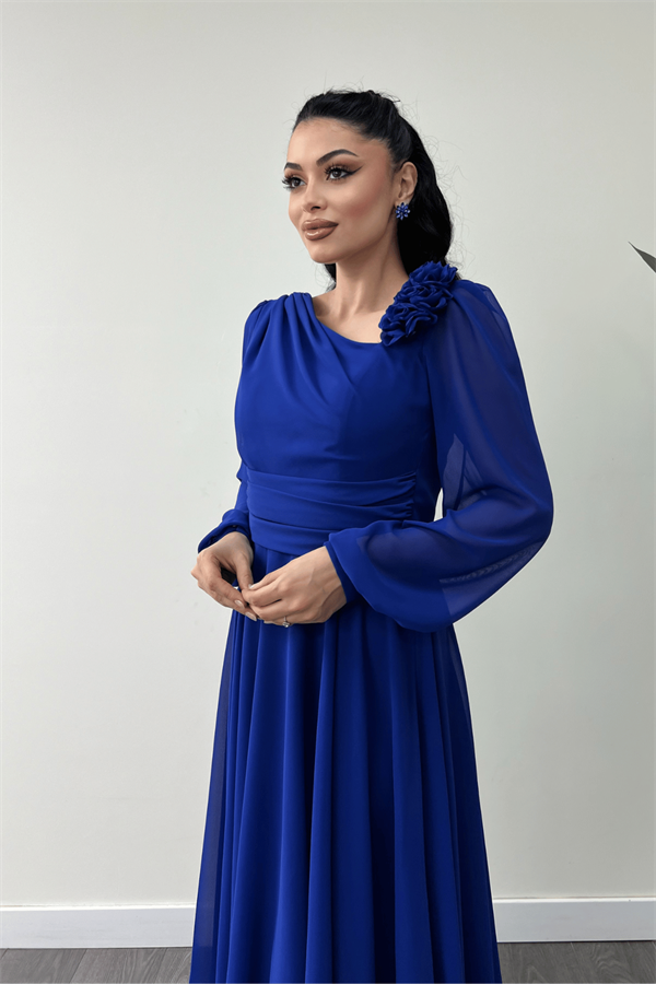 Şifon Kumaş Gül Detaylı Midi Boy Elbise - SAKS MAVİ