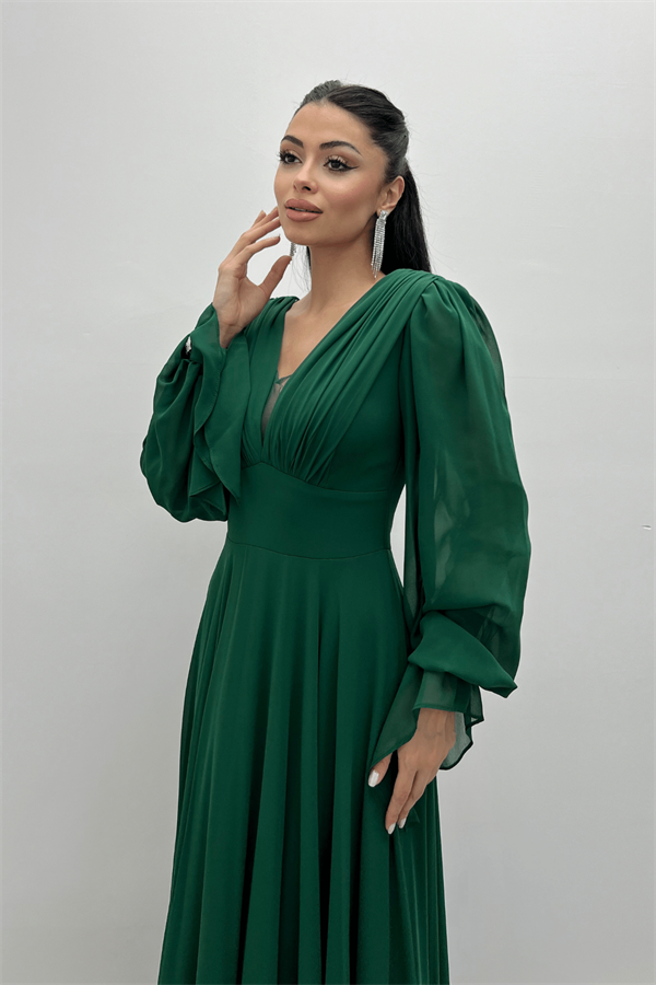 Şifon Kumaş V Yaka Büzgü Detaylı Maxi Elbise - ZÜMRÜT YEŞİL