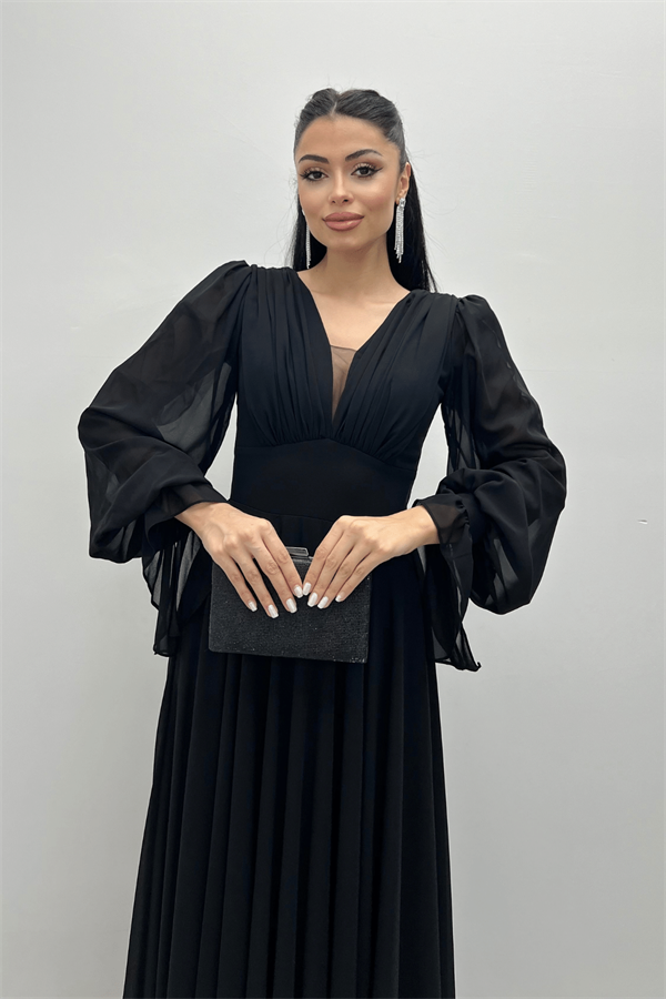 Şifon Kumaş V Yaka Büzgü Detaylı Maxi Elbise - SİYAH