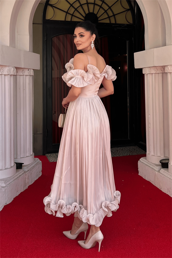 Şifon Kumaş Volan Detaylı Midi Elbise - BEJ