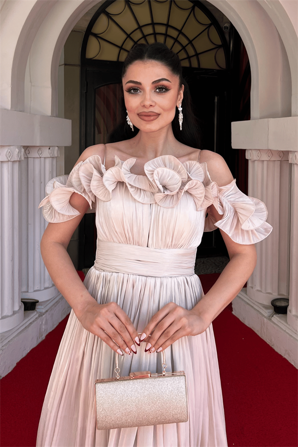 Şifon Kumaş Volan Detaylı Midi Elbise - BEJ