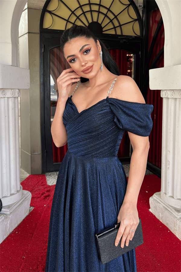 Simli Krep Kumaş Büzgülü Askılı Abiye Elbise - LACİVERT