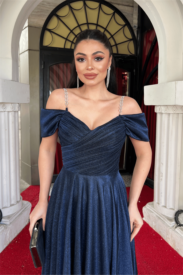 Simli Krep Kumaş Büzgülü Askılı Abiye Elbise - LACİVERT