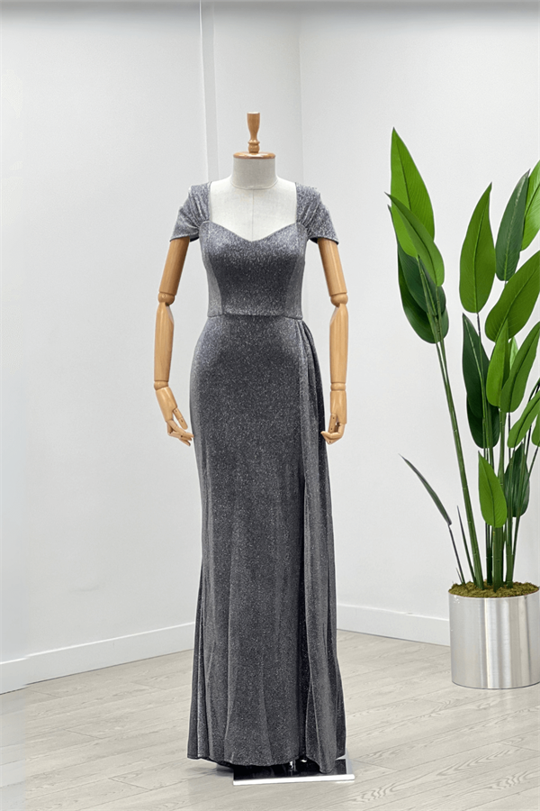 Simli Kumaş Omu Büzgülü Uzun Elbise - GÜMÜŞ