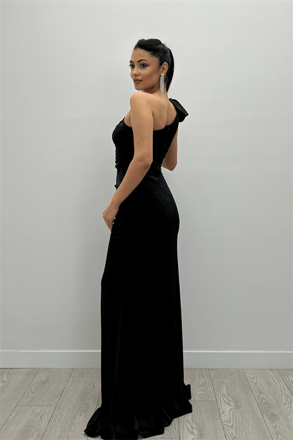 Simli Kumaş Volan Toka  Detaylı Balık Elbise - SİYAH