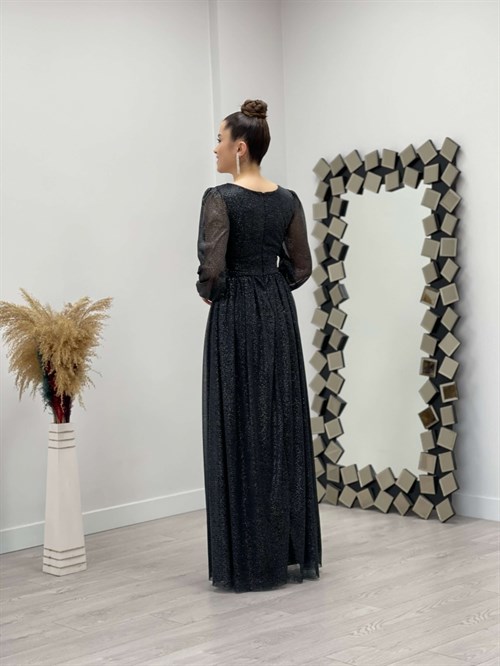 فستان مزين بكشكشة بياقة قماش لامعة - الأسود