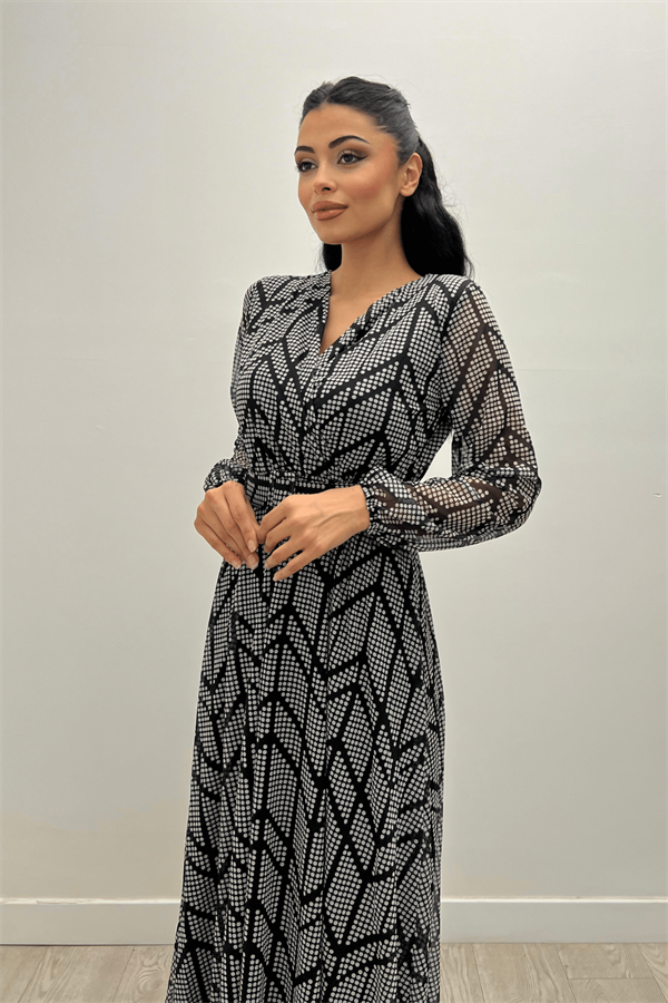 فستان ماكسي بنمط غير متماثل من قماش التول - الأسود