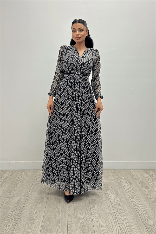 فستان ماكسي بنمط غير متماثل من قماش التول - الأسود