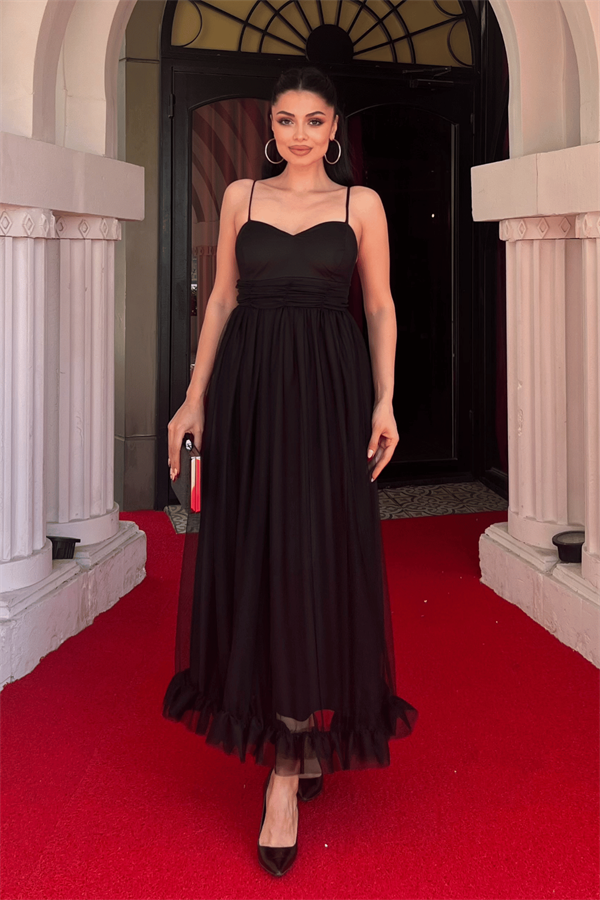 Tül Kumaş Büzgü Detaylı Elbise - SİYAH