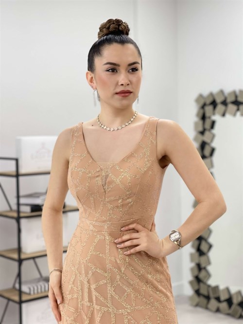 فستان سمكة بتصميم تول ترتر - ذهب