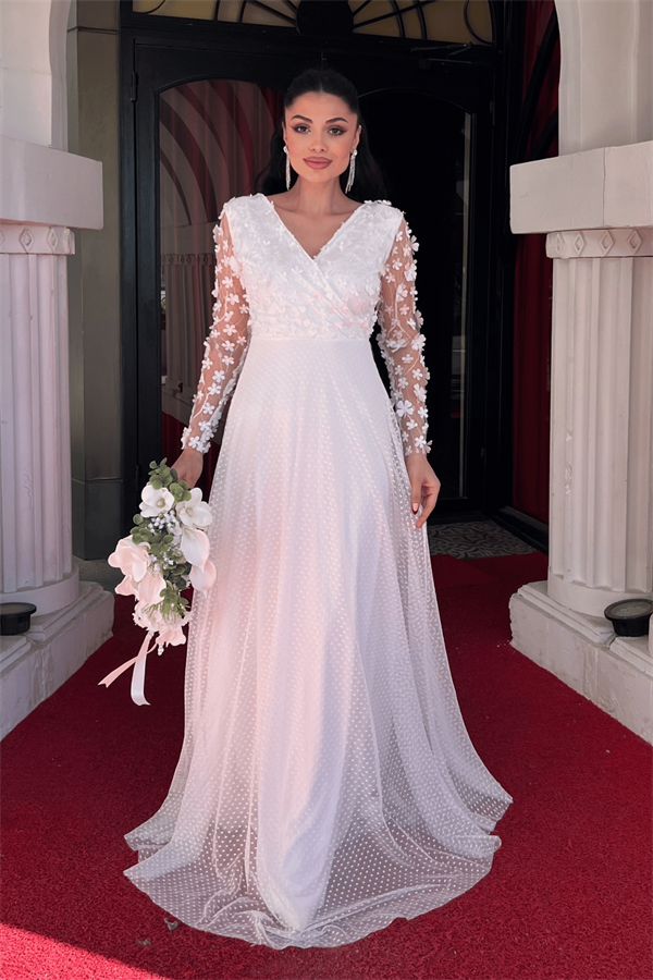 فستان زهري ثلاثي الأبعاد - الأبيض