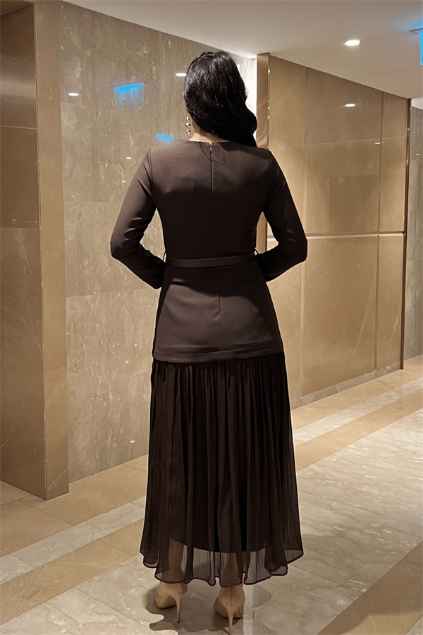 Üst Atlas Alt Şifon Kumaş Elbise - KAHVERENGİ