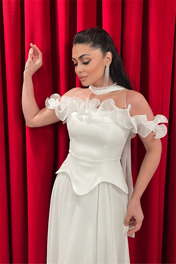 Üst Atlas Kumaş Alt Şifon Şal Detaylı Elbise - BEYAZ