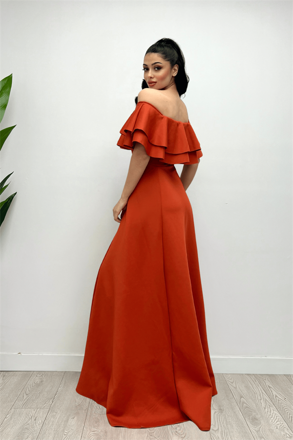 فستان بالفولان - البلاط