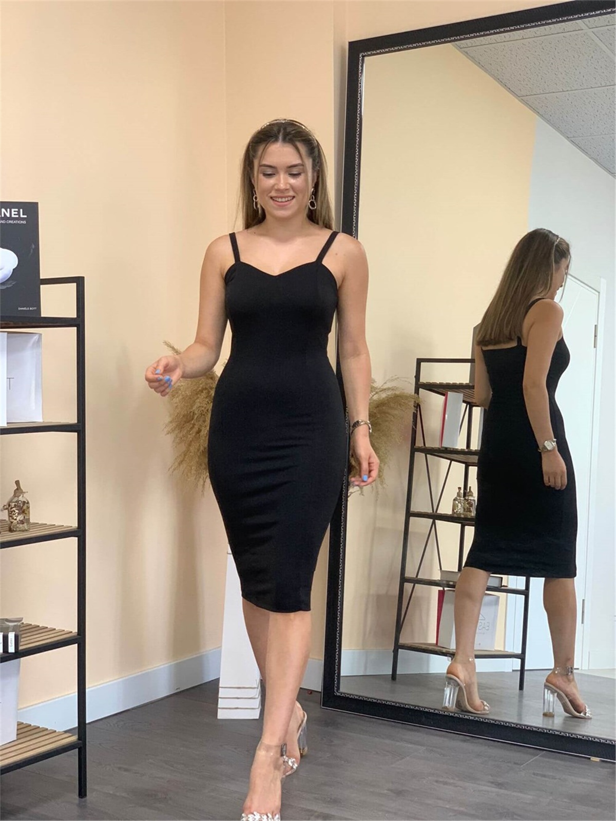 Crep Kumaş Askılı Elbise - Siyah | Giyim Masalı
