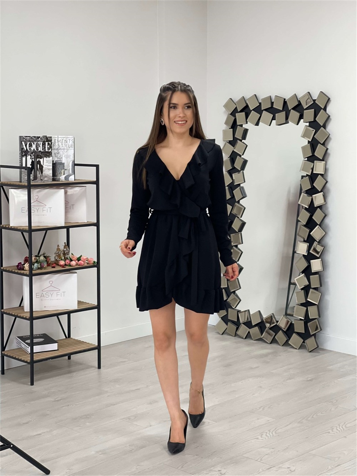 Crep Kumaş Fırfırlı Mini Elbise - Siyah - Giyim Masalı