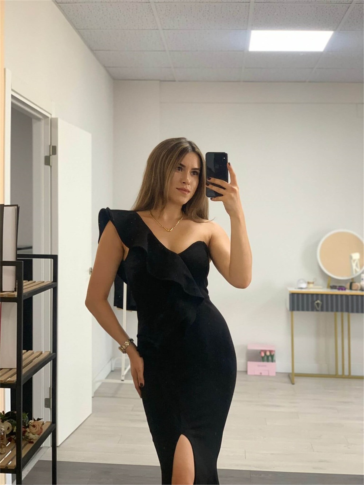 Scuba Kumaş Yırtmaçlı Elbise - Siyah | Giyim Masalı