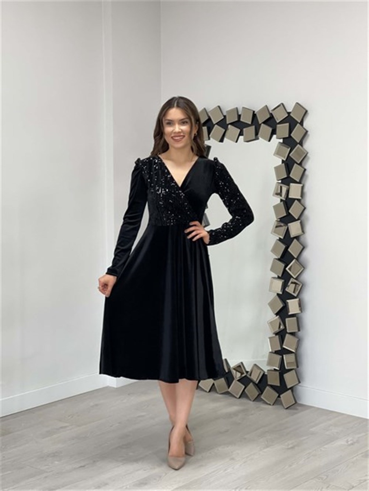 Üst Payet Alt Kadife Elbise - Siyah | Giyim Masalı