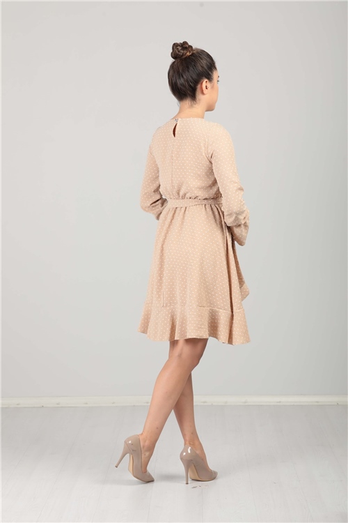 Crep Kumaş Fırfırlı Puantiye Elbise - Bej