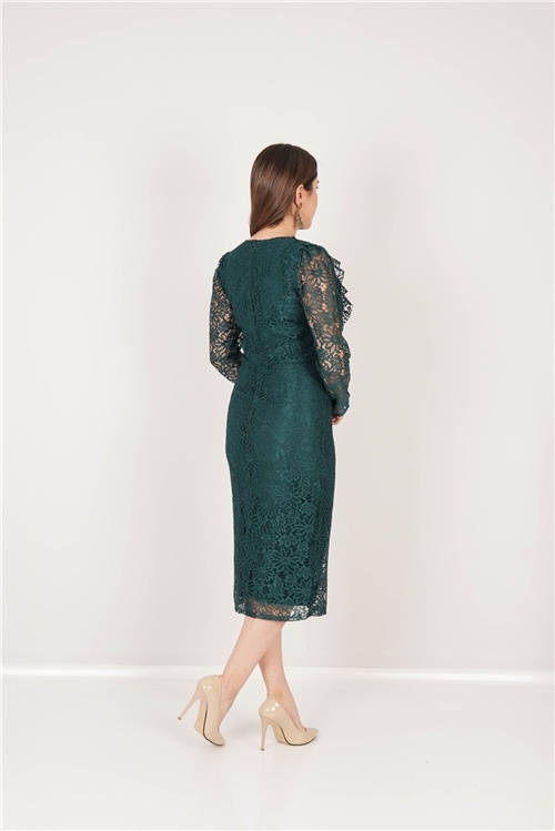 Güpür Dantel Yırtmaç Detaylı Elbise - Zümrüt Yeşil