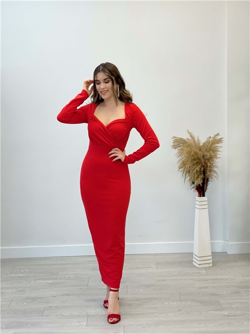 Krep Kumaş Göğüs Büzgülü Elbise - Kırmızı