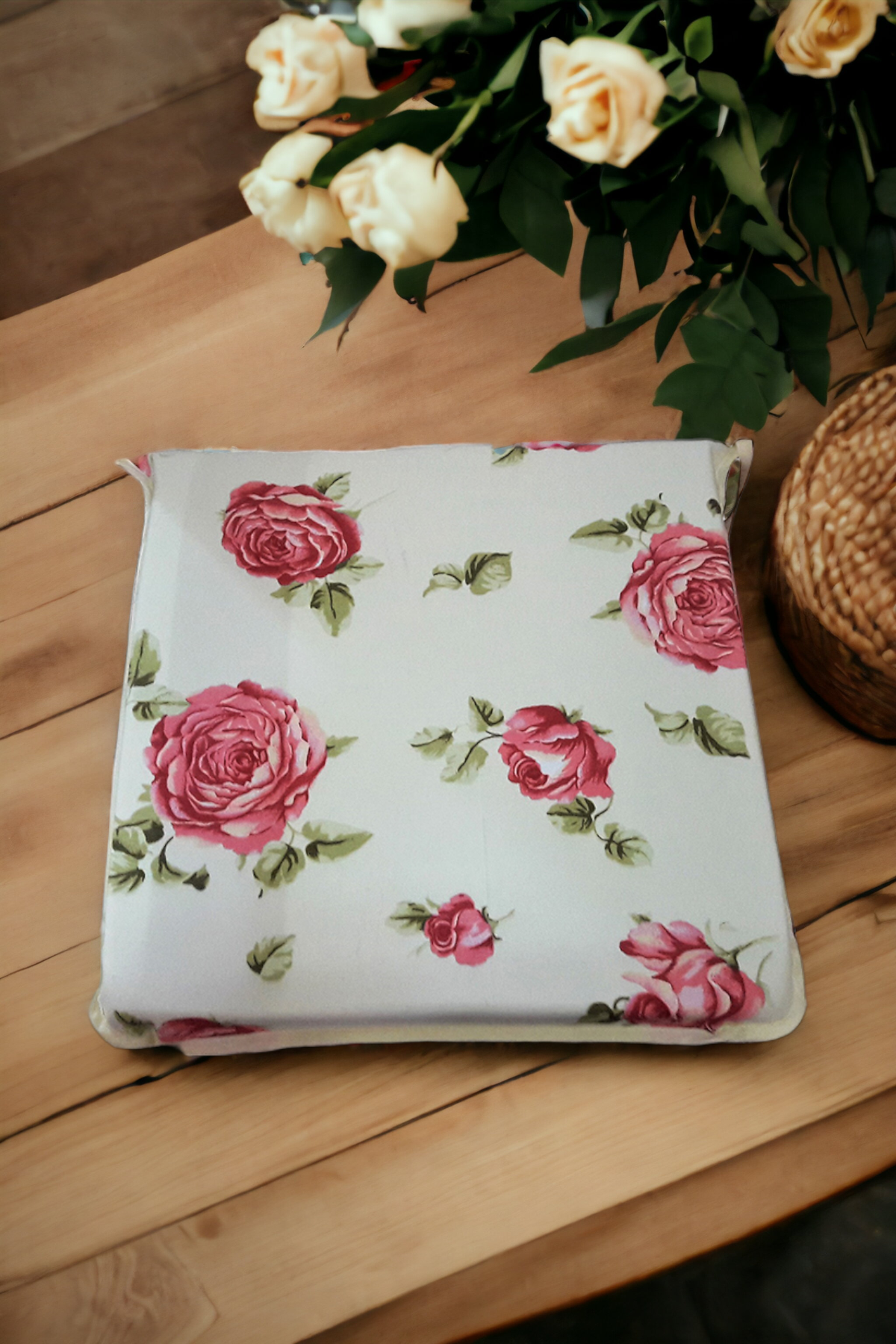 Mirzade 4'lü Paket Sandalye Minderi tekli 40x40-kırmızı gül